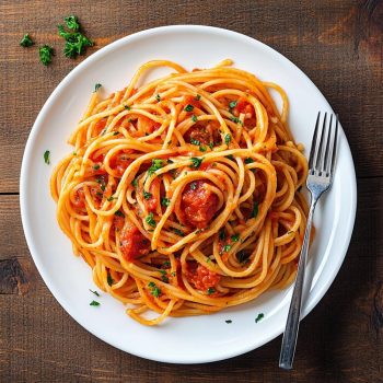 Spaghetti mit Tomatensoße Rezept